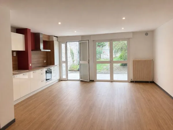 LOUE MAISON ST GENES