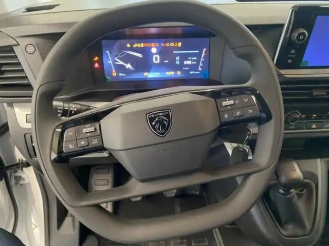 Peugeot Expert fg m 2.2 diesel 150ch pack premium connect — photo 13