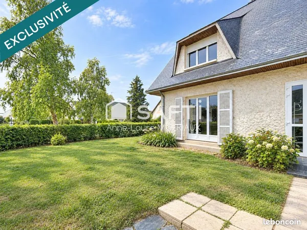 Maison 9 pièces 260 m²