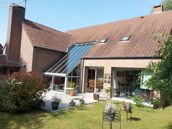 Maison 7 pièces 237 m²