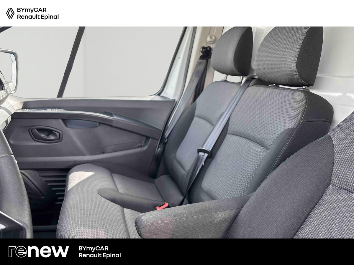 Renault TRAFIC FG BLUE DCI 130 L1H1 3T GSR2 — photo 12