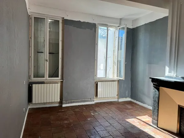 Maison 10 pièces 240 m²