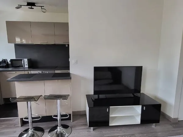 Studio meublé 24 m² à Puteaux - Proche transports