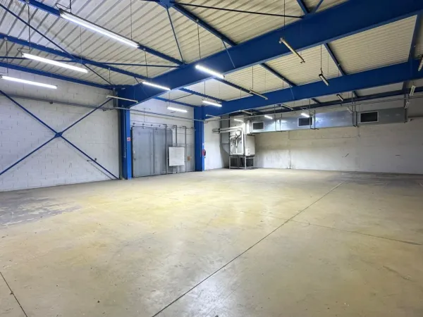 Local d’activité et entrepôt Location Bressuire 1p  5500€