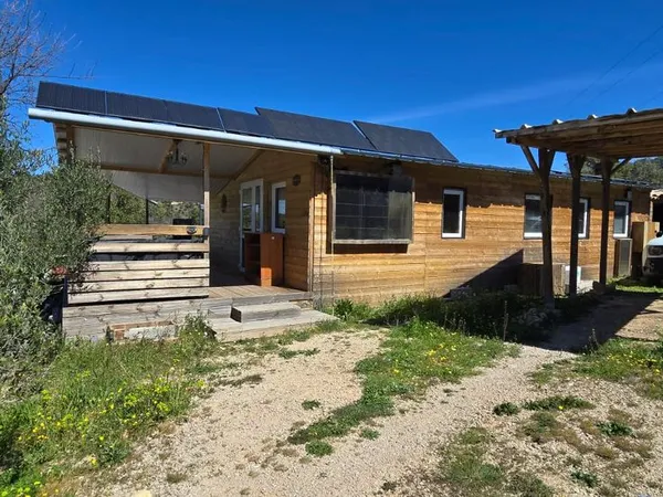 Terrain 293 m² avec chalet 58 m² (2 chambres)