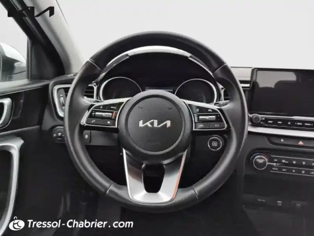 Kia Ceed 1.0 t-gdi 100 ch bvm6 — photo 19