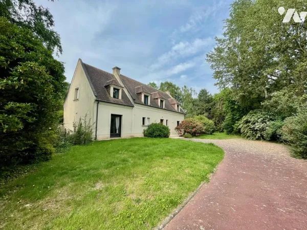 Maison 9 pièces 232 m²