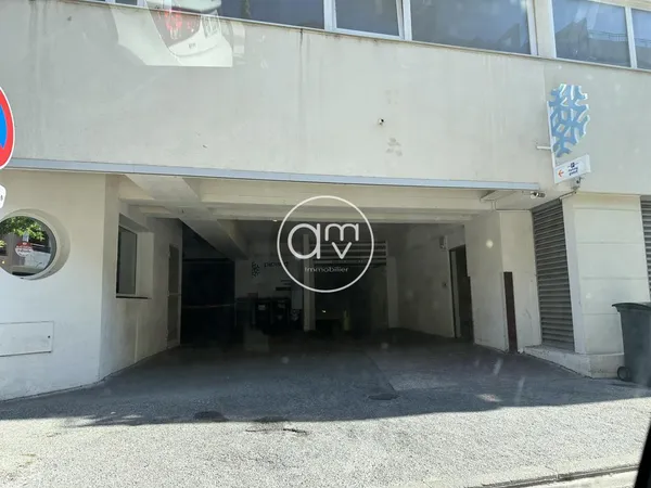 Stationnement Location Hyères   119€