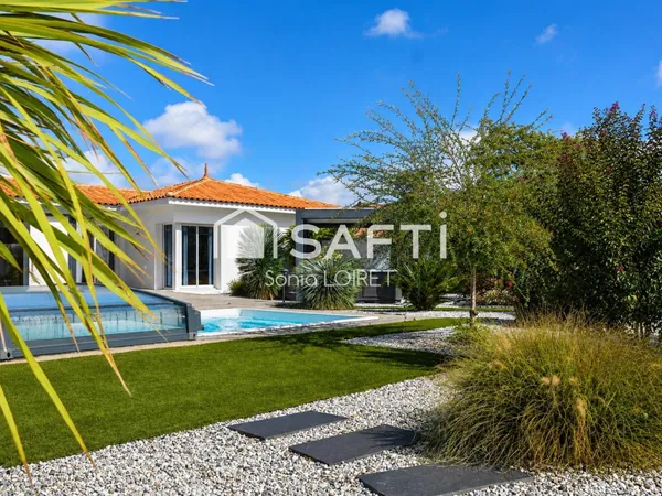 Maison familiale avec piscine