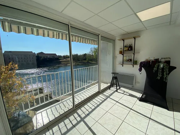 Local commercial 109 m²