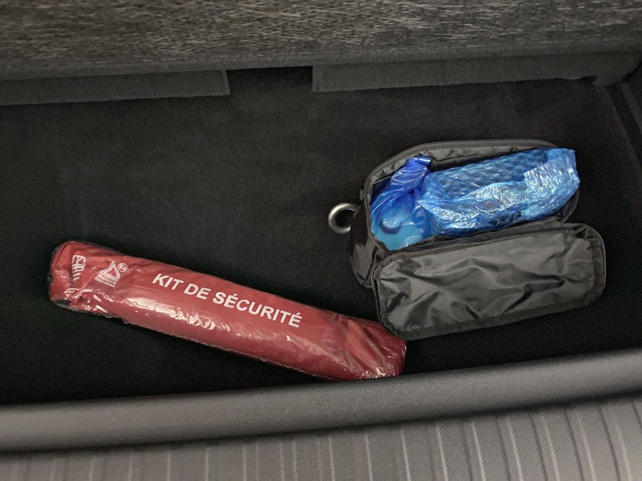 Peugeot 5008 hybrid 145 ch e-dcs6 gt — photo 16