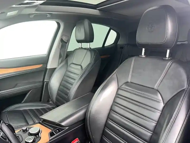 Alfa Romeo Stelvio 2.2 210 ch q4 at8 — photo 10