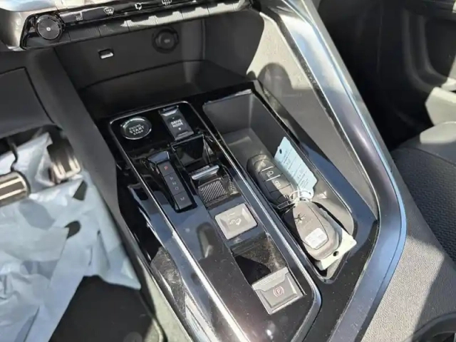 Peugeot 5008 bluehdi 130ch s&amp;s eat8 gt — photo 24