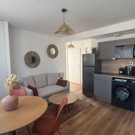 🏡Superbe F3 meublé NEUF à Publier (quartier Chonnay)🏡