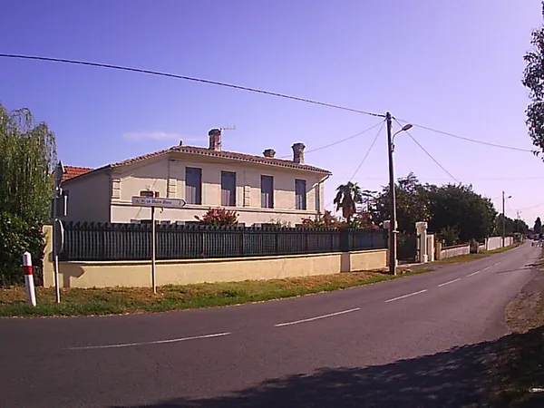 ancien chateau vinicole plus de 300 m² habitable