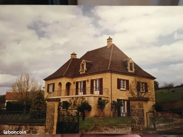 Maison Saint-Martial-de-Nabirat (24250)