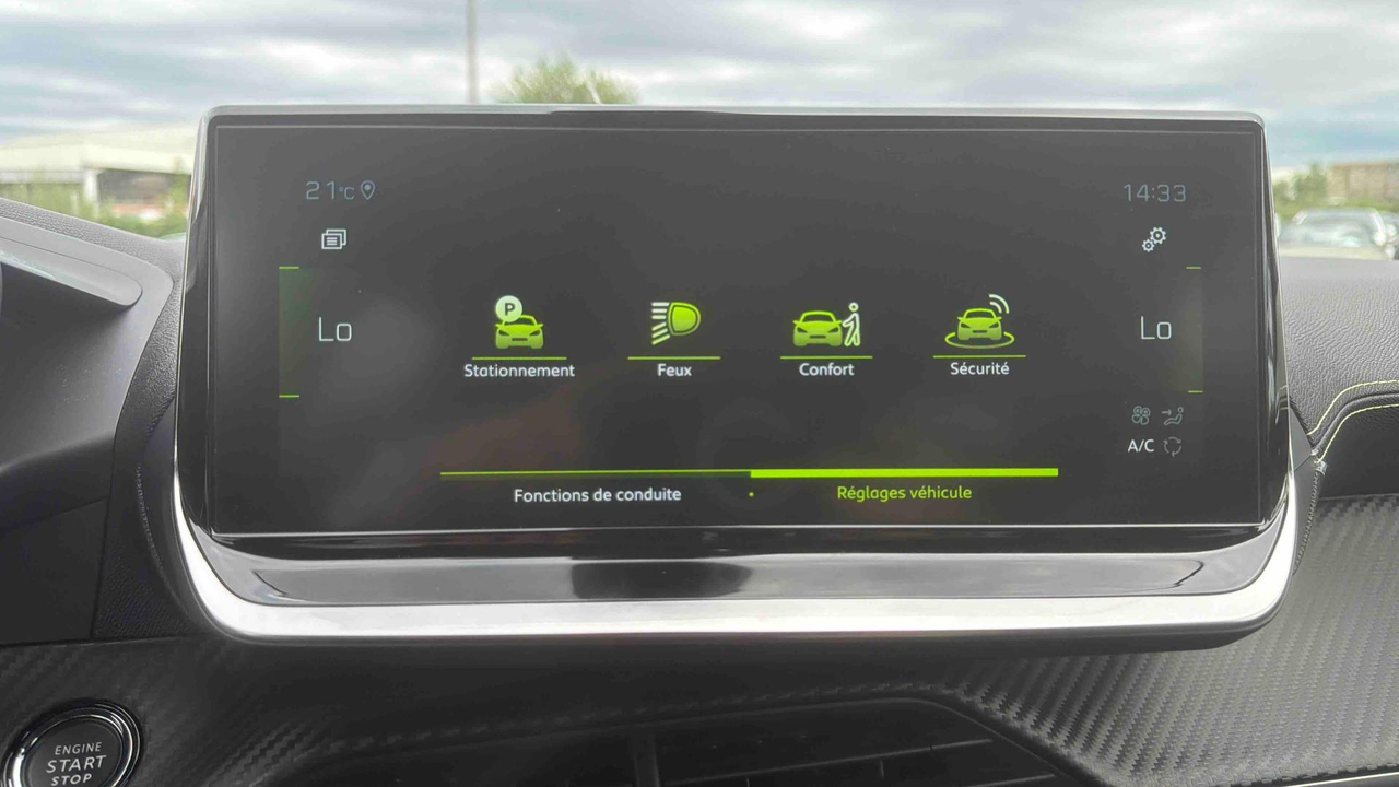 Peugeot 208 PureTech 100 S&amp;S EAT8 — photo 32