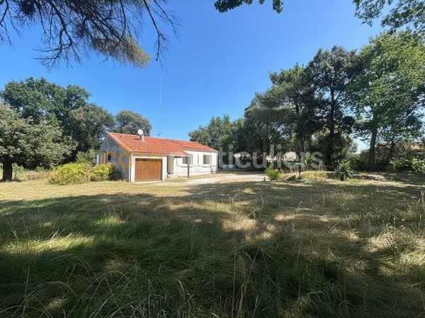 LE VERDON-SUR-MER Pavillon 93 m2 sur une parcelle de 1900 m2