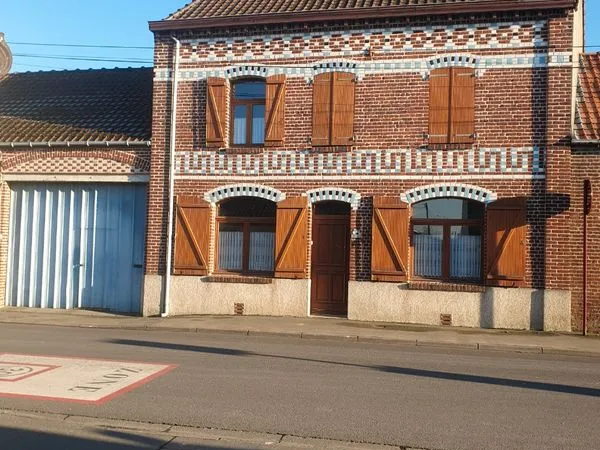 Maison plus un logement privatif en centre ville