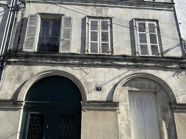 Maison 9 pièces 239 m²