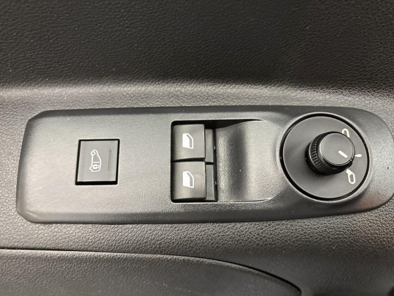 Peugeot Partner fourgon m 650 kg bluehdi 100 s&s bvm6 — photo 17