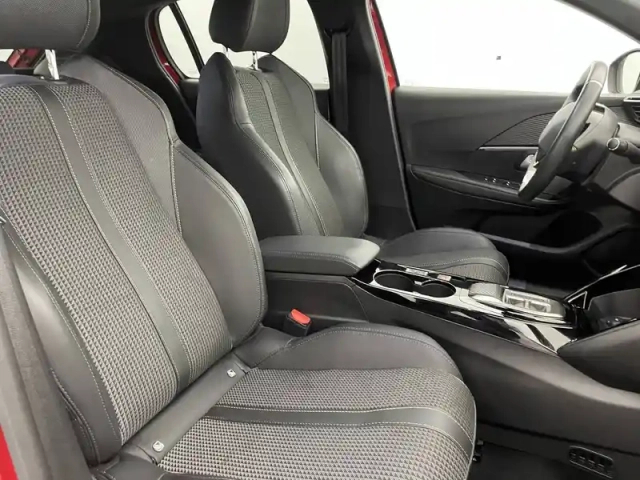 Peugeot 208 electrique 50 kwh 136ch — photo 27