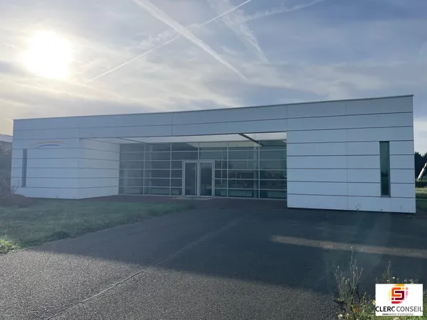 Local professionnel 469 m²