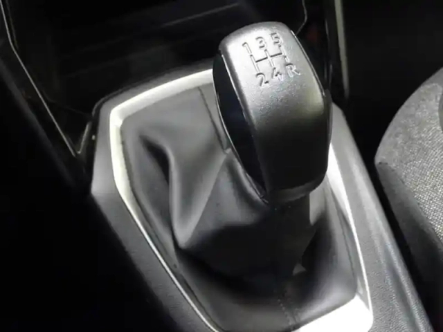 Peugeot 208 1.2 puretech 75ch s&amp;s active business — photo 15