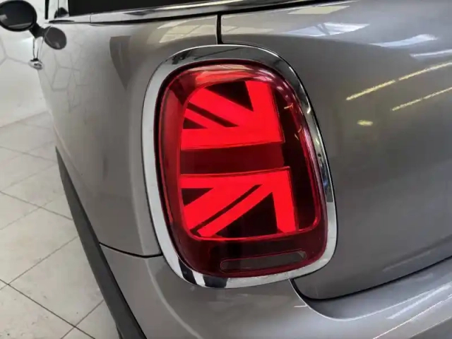 Mini Mini cabriolet cooper 136 ch — photo 14