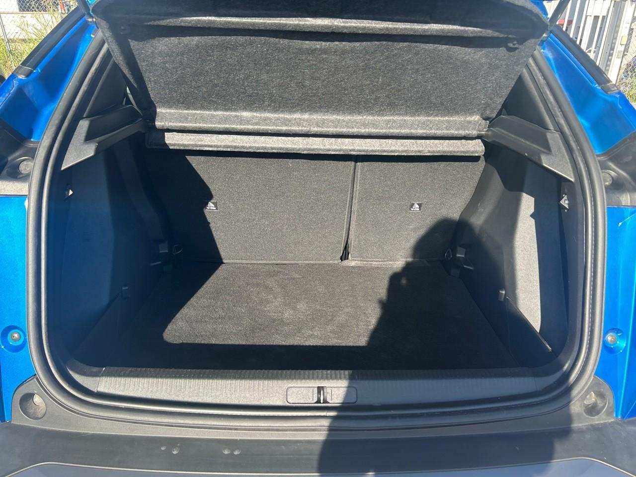 Peugeot 2008 1.2 puretech 100ch s&s active — photo 6
