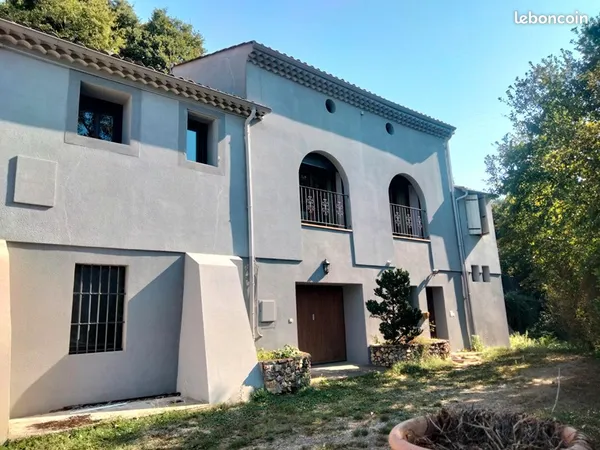 Maison 7 pièces 198 m²