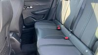 Peugeot 2008 1.2 Hybrid 145ch GT e-DCS6 — photo 13
