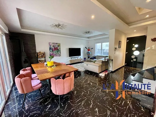 Maison 9 pièces 197 m²