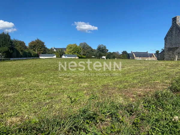 Concarneau Terrain viabilisé de 820 m2 proche plages et voie verte