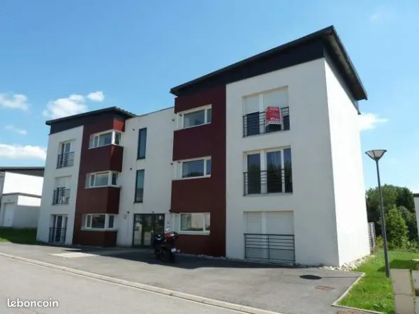 Appartement F3 - Au calme - Non loin du centre - Terrasse - Parking