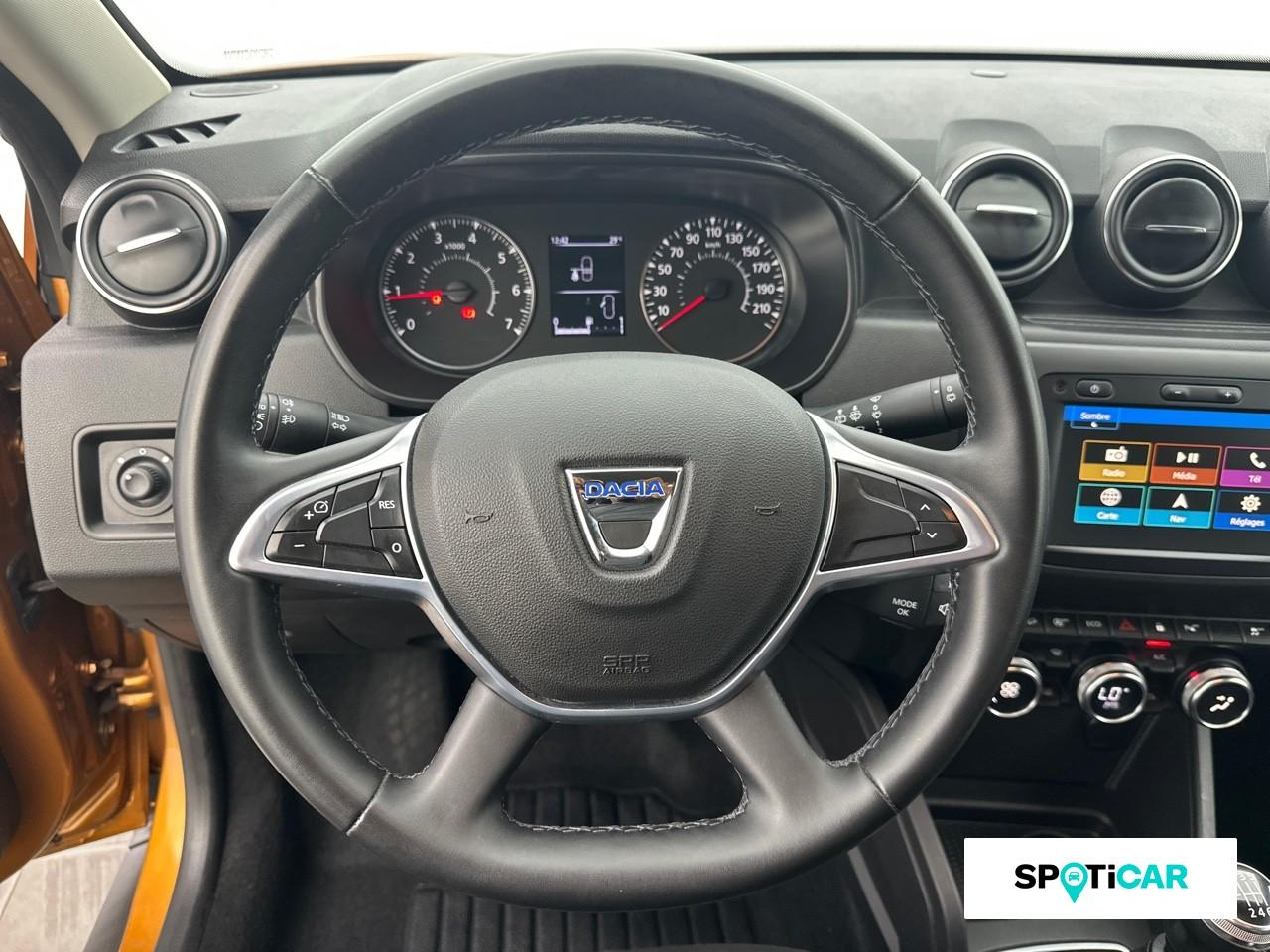 Dacia Duster 1.5 blue dci 115ch prestige 4x4 — photo 12