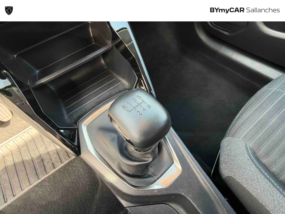 Peugeot 208 PureTech 100 S&amp;S BVM6 — photo 20