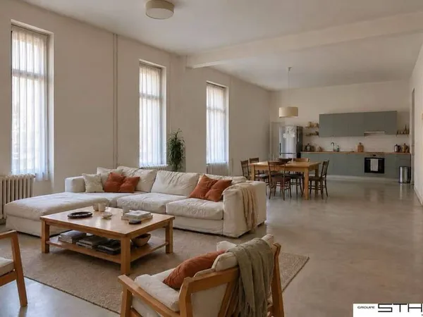 Loft 4 pièces 125 m²