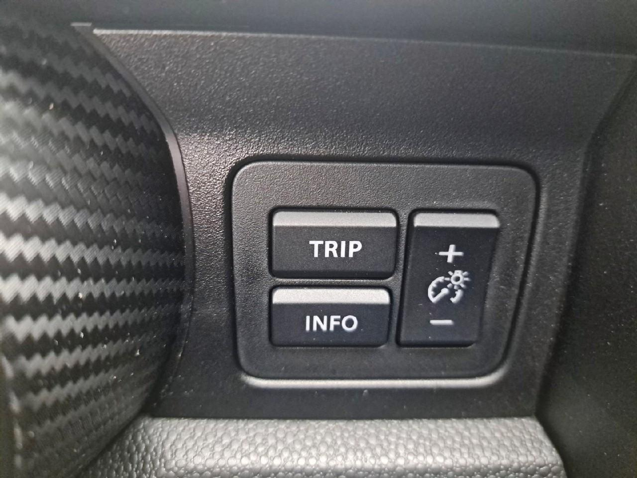 Suzuki Ignis 1.2 dualjet hybrid pack — photo 23