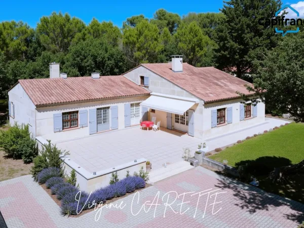 Maison 6 pièces 317 m²