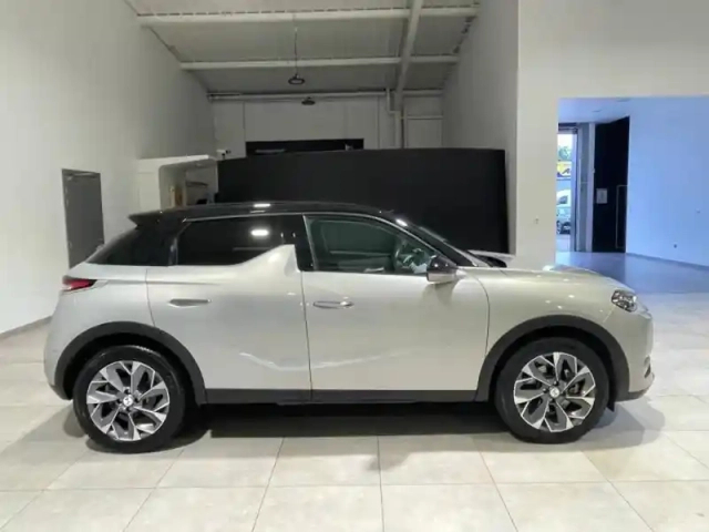 Ds Ds 3 crossback e-tense grand chic 4cv — photo 4