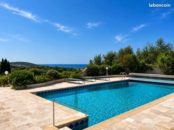 Villa 225 m2 vue mer + appartement indépendant 85 m2 - Propriano
