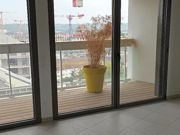 Vends appartement 81m² T4 neuf quartier Euratlantique