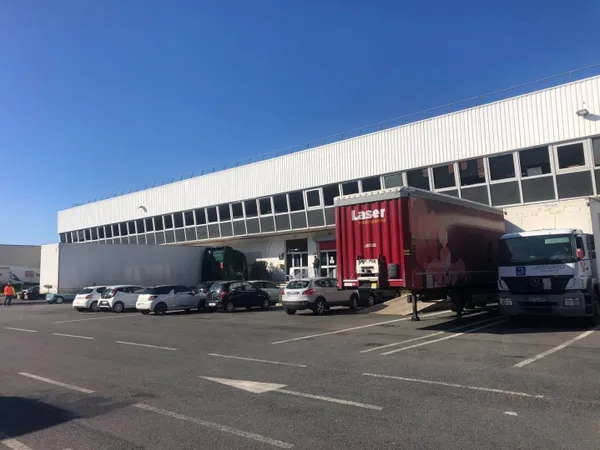 Entrepôt 1352 m²