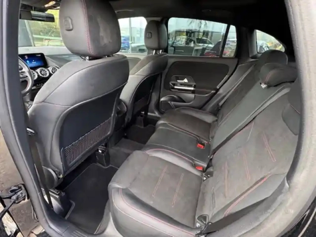 Mercedes Gla 200 d amg line — photo 4