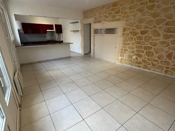 Appt - 2 pièces Bis RDC - 70 M2