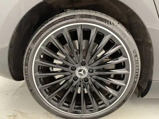 Mercedes Classe E eqe 350+ — photo 19