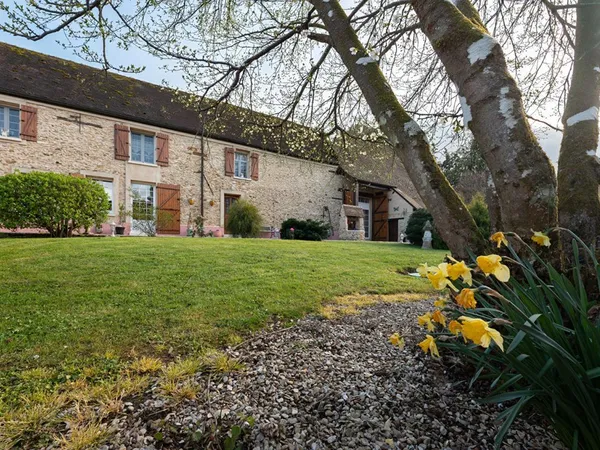 Longère de prestige au charme intemporel 350m2 habitable