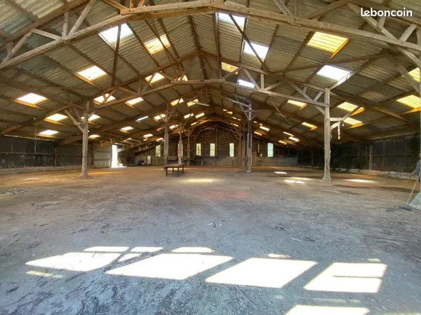 Hangars 500m2