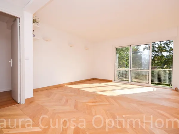 SCEAUX - 8 MIN RER SCEAUX - 3P - 55,65 M² - BALCON - 4E ET DERNIER ETAGE - CAVE - PARKING LIBRE DANS
